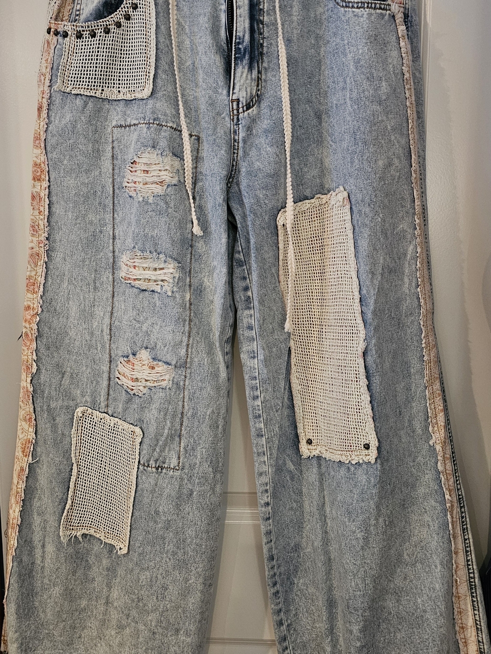 POL Light Wash Crochet Patch Wide-Leg Jeans